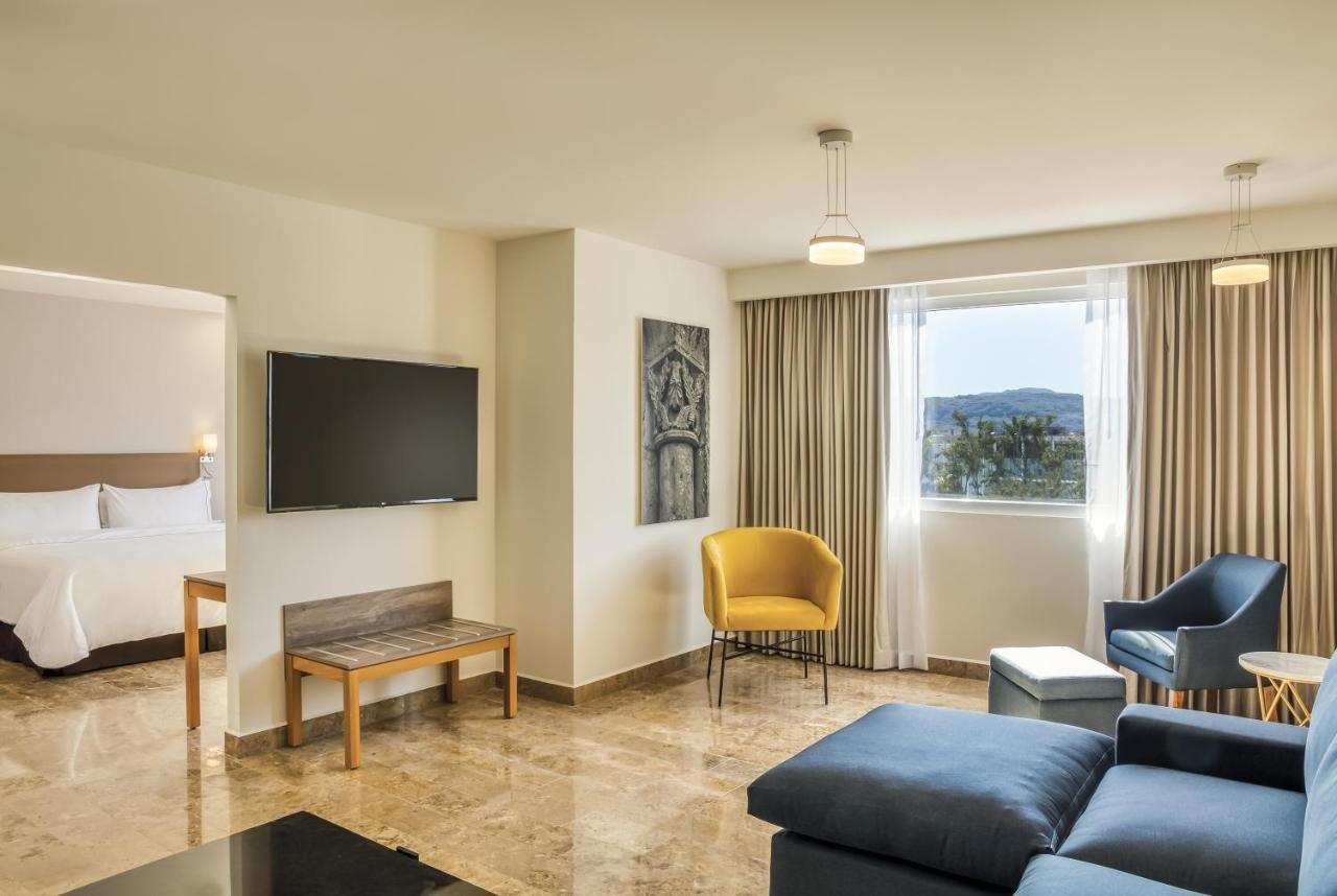 Fiesta Inn Guadalajara Periferico Poniente Zapopan Dış mekan fotoğraf