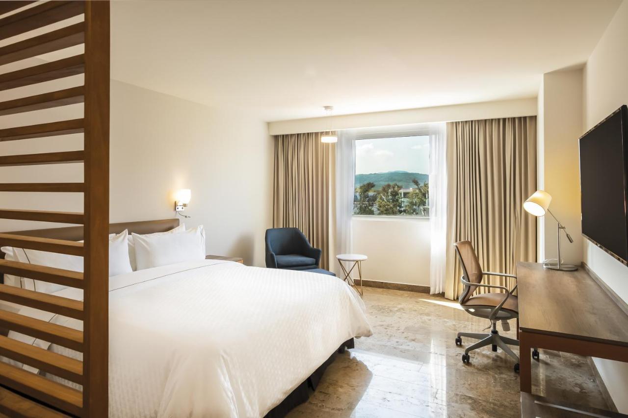 Fiesta Inn Guadalajara Periferico Poniente Zapopan Dış mekan fotoğraf
