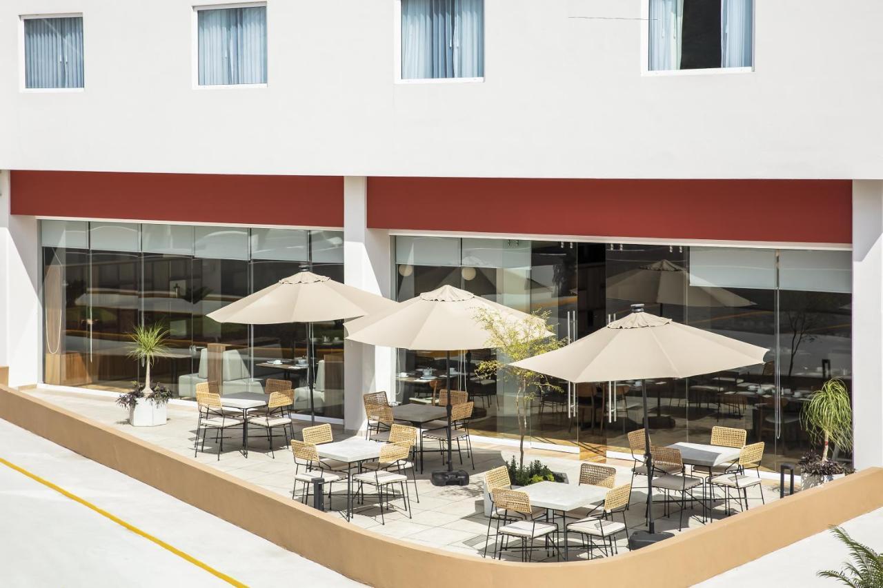 Fiesta Inn Guadalajara Periferico Poniente Zapopan Dış mekan fotoğraf
